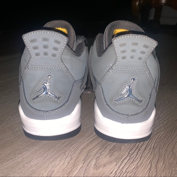 Jordan 4 - Picture 6 of 6